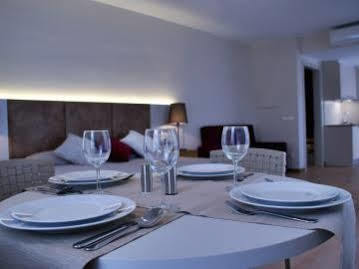 Aparthotel K ฟิกวยเรส ภายนอก รูปภาพ